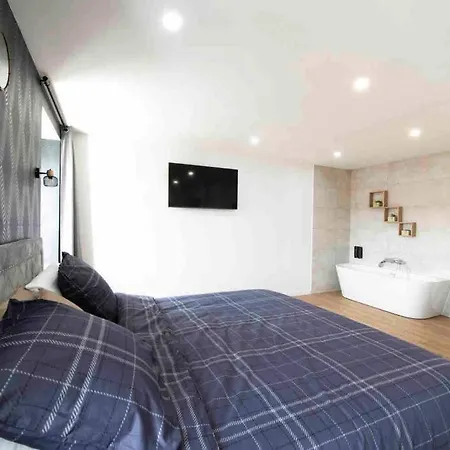 Jacuzzi Hammam Apartment *