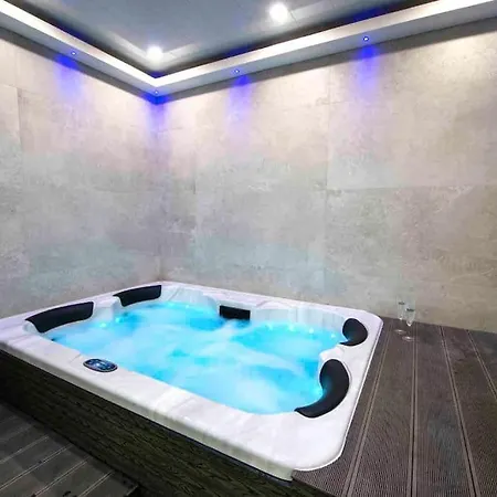 Jacuzzi Hammam Apartment *
